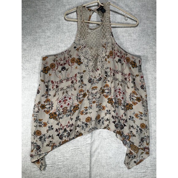 Rue 21 Tops - Rue 21 Plus 1X Women’s Sleeveless Halter Tank Blouse Floral Lace Asymmetrical